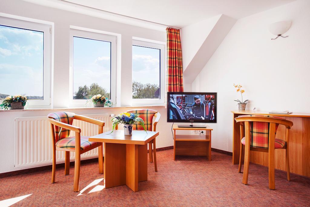 Hotel Hus Achtern Diek Hamburg Room photo