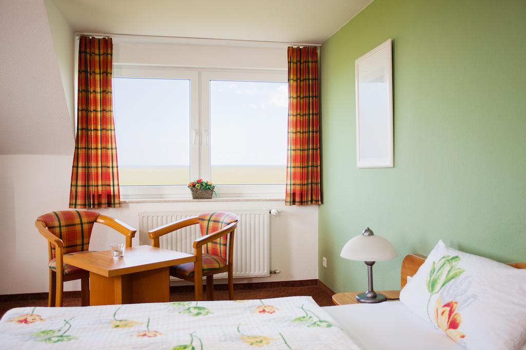 Hotel Hus Achtern Diek Hamburg Room photo